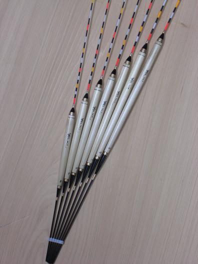 �w���E�L�i�ւ畂�q�j