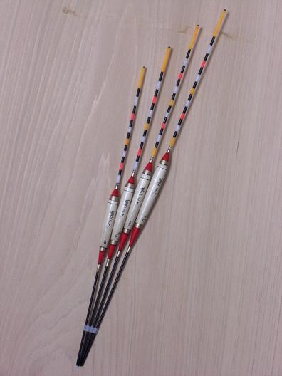 �w���E�L�i�ւ畂�q�j