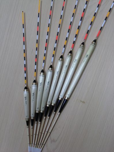 �w���E�L�i�ւ畂�q�j